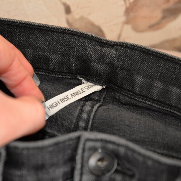 Rag & Bone High Rise Distressed Ankle Skinny Jeans Sz 28 - Picture 5 of 9